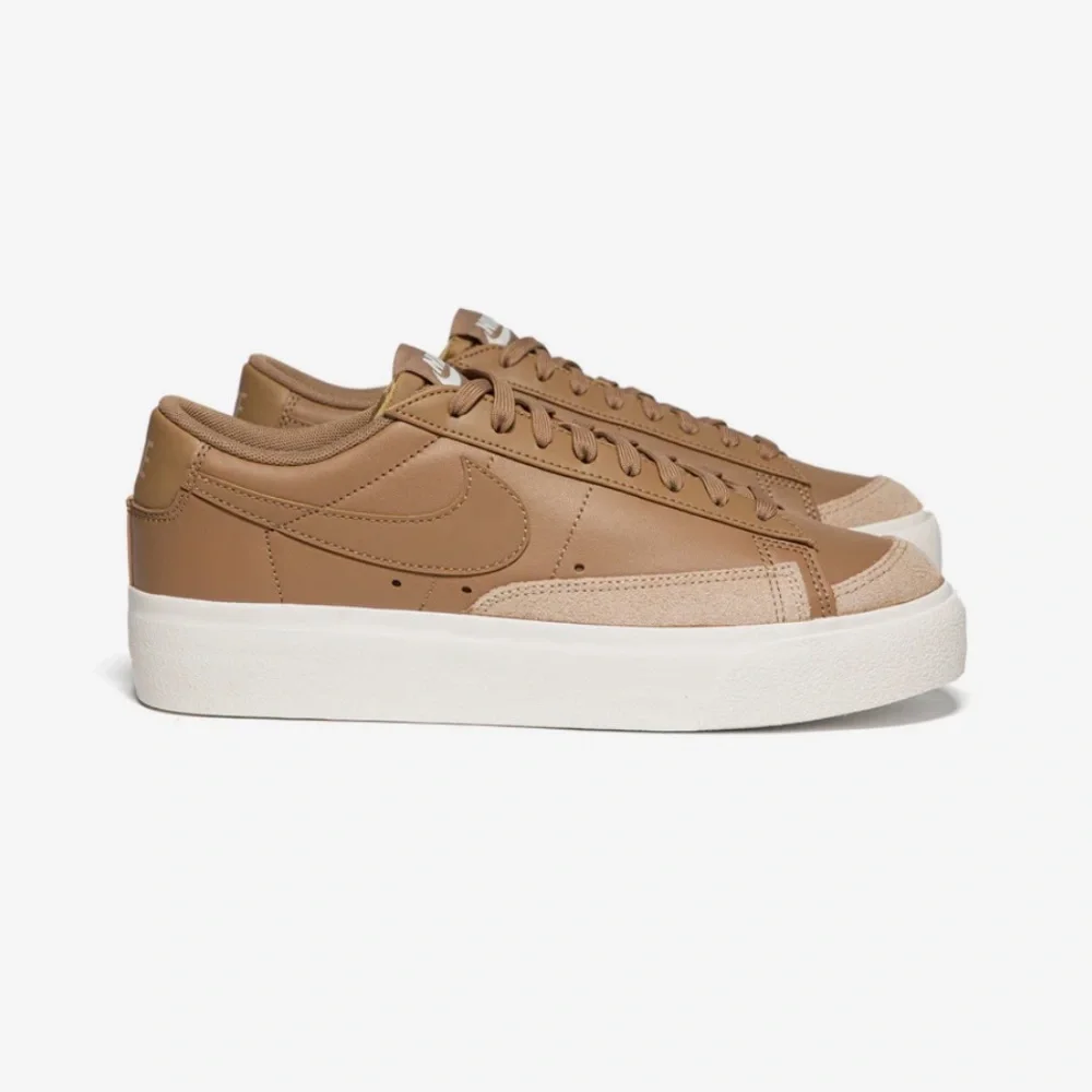 Nike Platform Blazers Women Size 7 - Picture 1 of 12